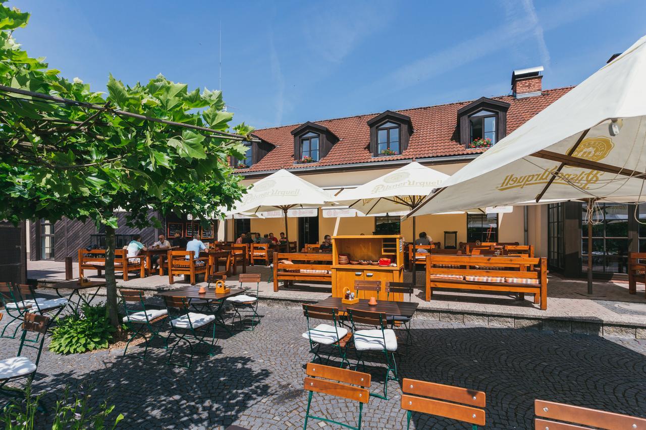 Resort Malevil Jablonné v Podještědí Екстериор снимка