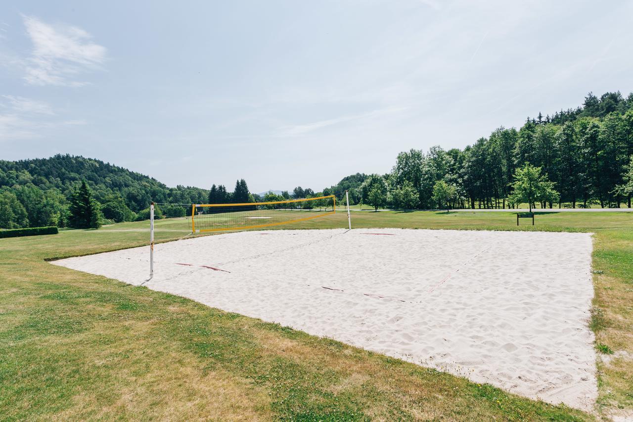 Resort Malevil Jablonné v Podještědí Екстериор снимка