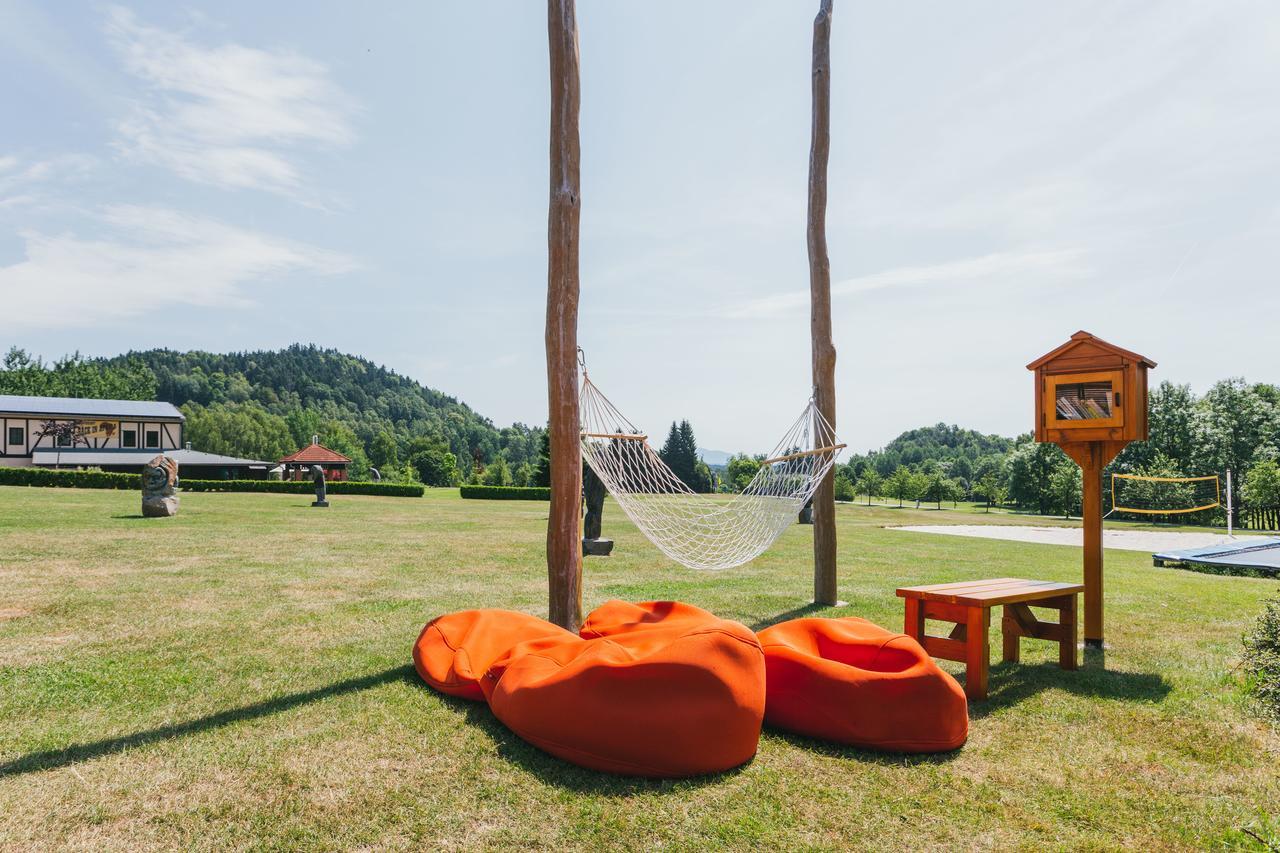 Resort Malevil Jablonné v Podještědí Екстериор снимка