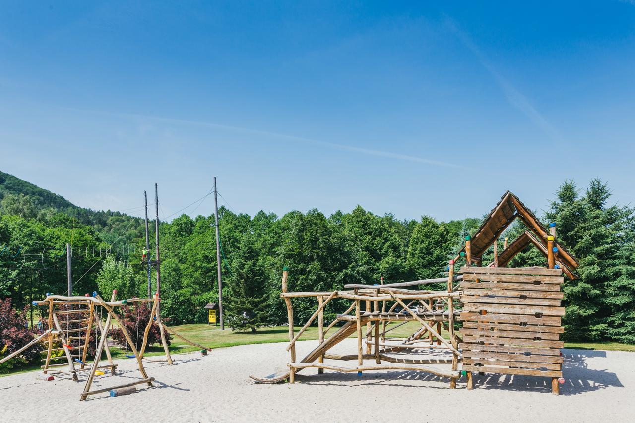 Resort Malevil Jablonné v Podještědí Екстериор снимка