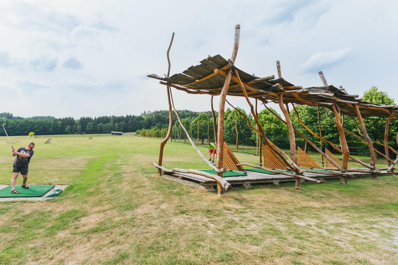 Resort Malevil Jablonné v Podještědí Екстериор снимка