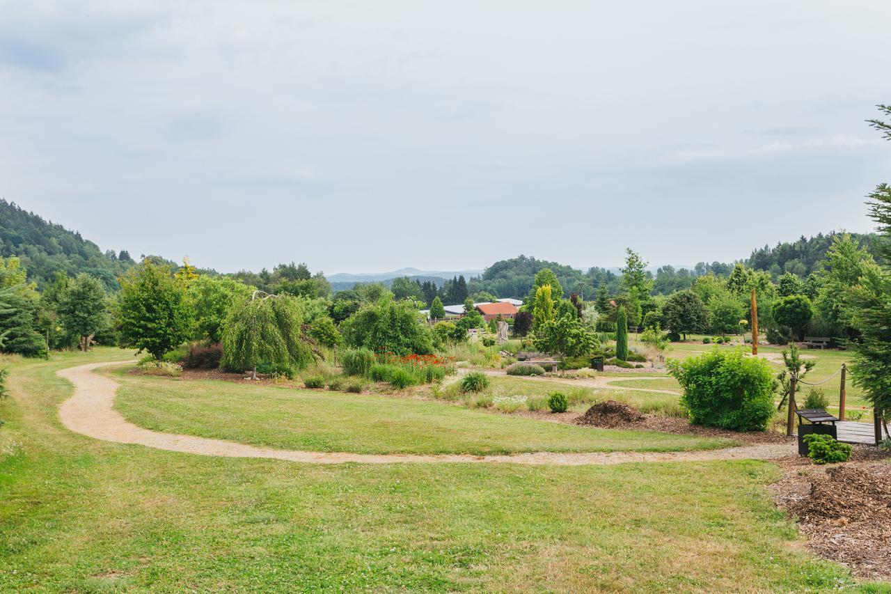 Resort Malevil Jablonné v Podještědí Екстериор снимка
